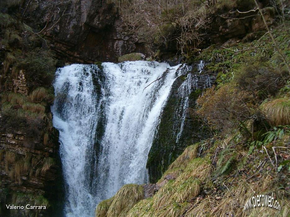 14' Risoliamo la cascata.jpg - 14' Rissliamo la cascata